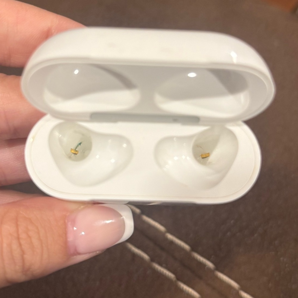 AirPods 3rd Generation - Picture 6 of 6